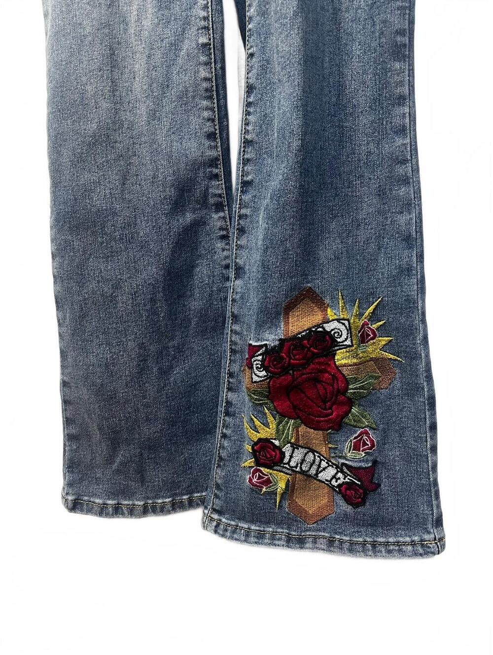 VINTAGE ASHLEY MASON FLARED JEANS CROSS ROSES EMBROIDERED PATCH BOHO Y2K